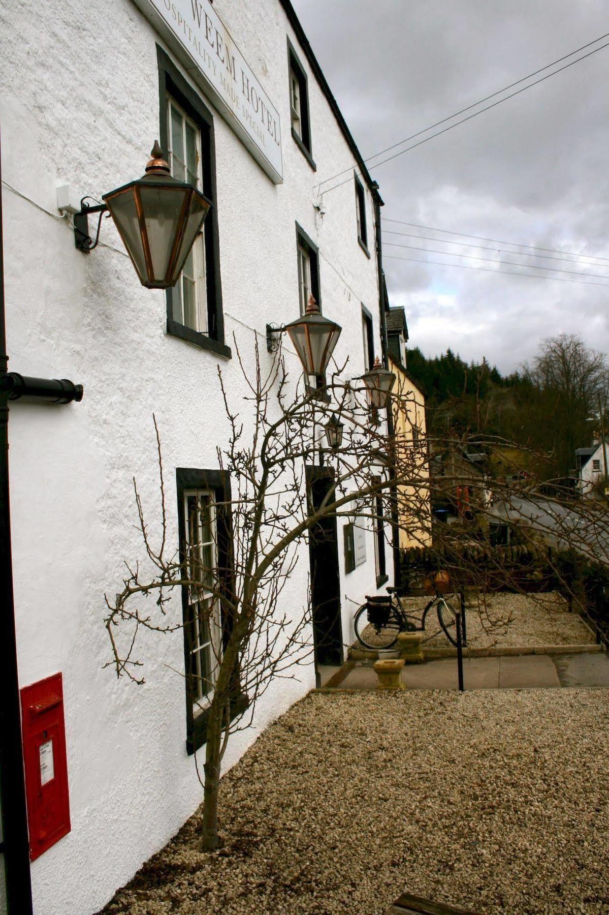 The Weem Inn Aberfeldy Exterior photo